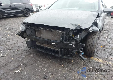 2024 Hyundai Elantra Sel z USA, uszkodzony, nr VIN KMHLM4DG2RU830805